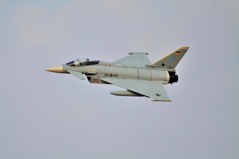 Freewing Eurofighter Typhoon V2 90mm EDF JET