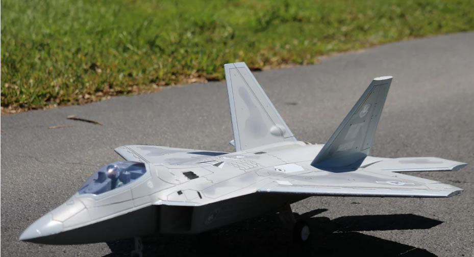  F-22 Raptor RC Jet