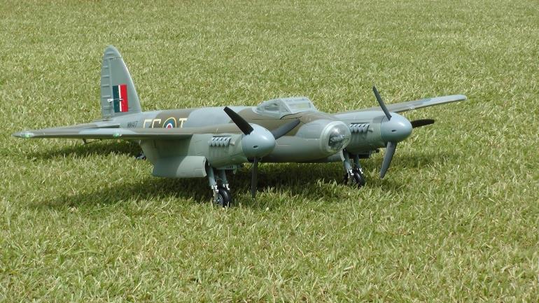 FREEWING de Havilland DH.98 Mosquito- PNP RC airplane