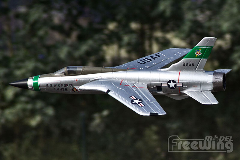 Freewing F-105 Thunderchief 64mm Jet 3S RC Airplane