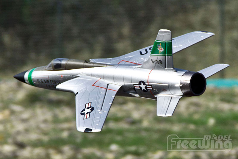 Freewing F-105 Thunderchief 64mm Jet 3S RC Airplane