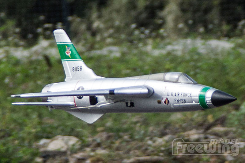 Freewing F-105 Thunderchief 64mm Jet 3S RC Airplane