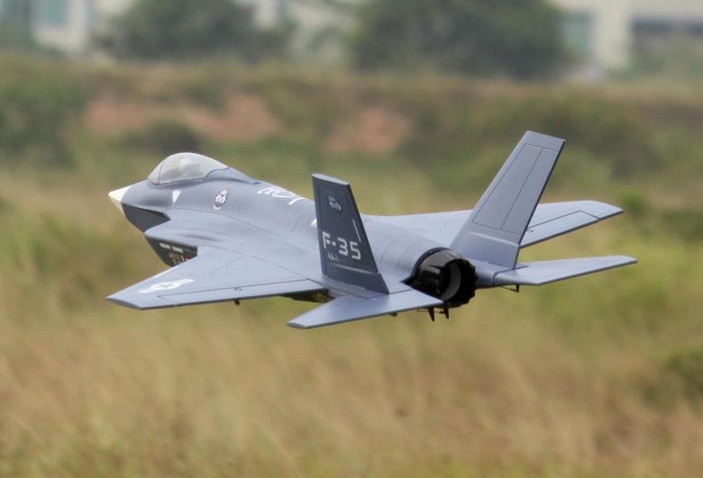 Freewing F35 Lightning II V2 70mm EDF Thrust Vectoring Jet PNP RC Airplane