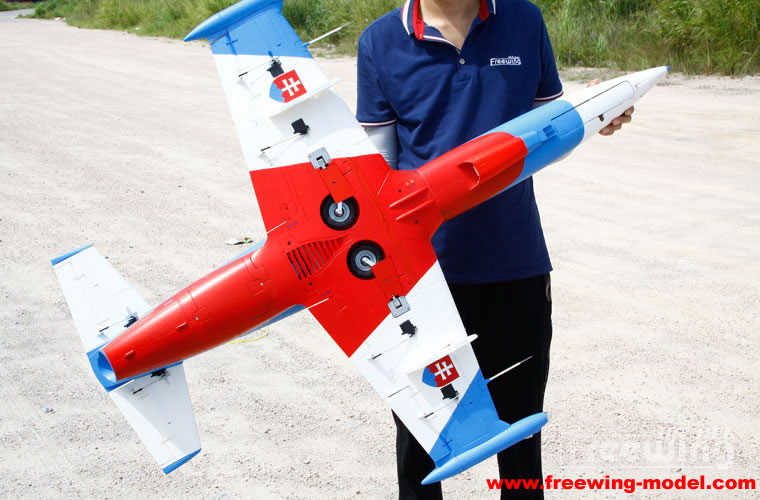 Freewing L-39 Albatros 80mm EDF Jet - PNP RC airplane 