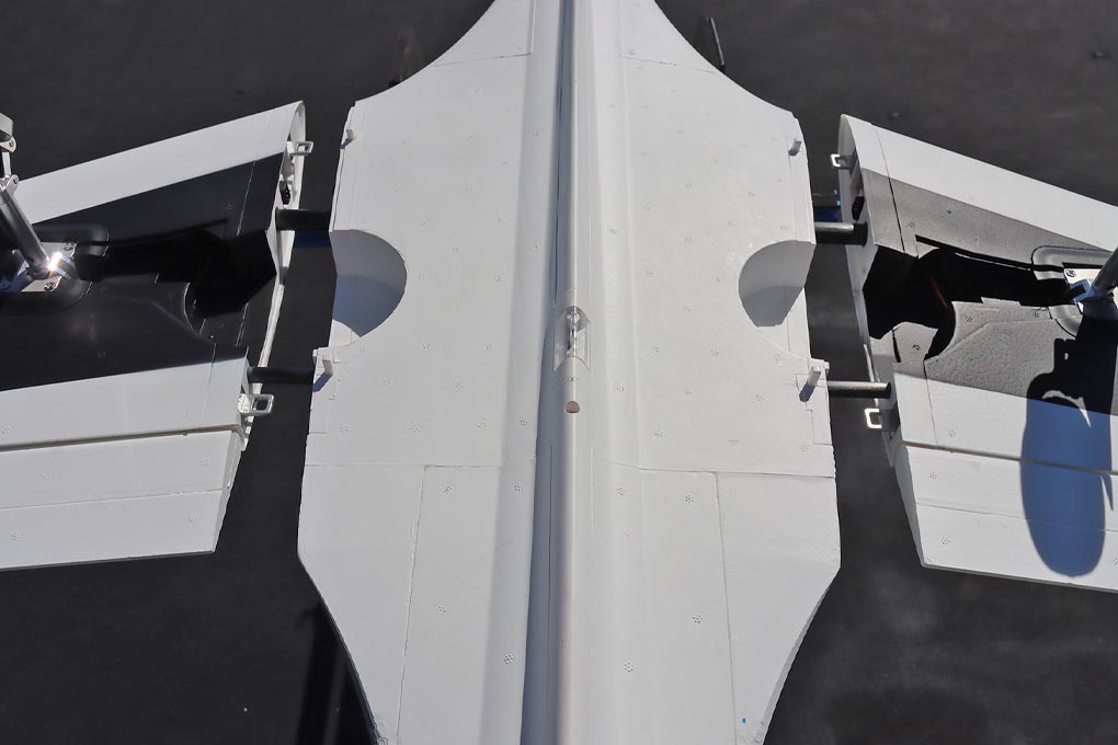 Screw-Less Quick-Release Wings