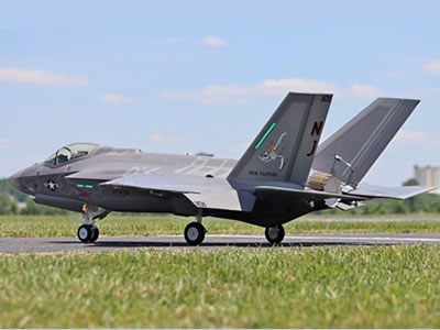 Freewing F-35C Lightning II 12S 110mm EDF  with Gyro  PNP Jet