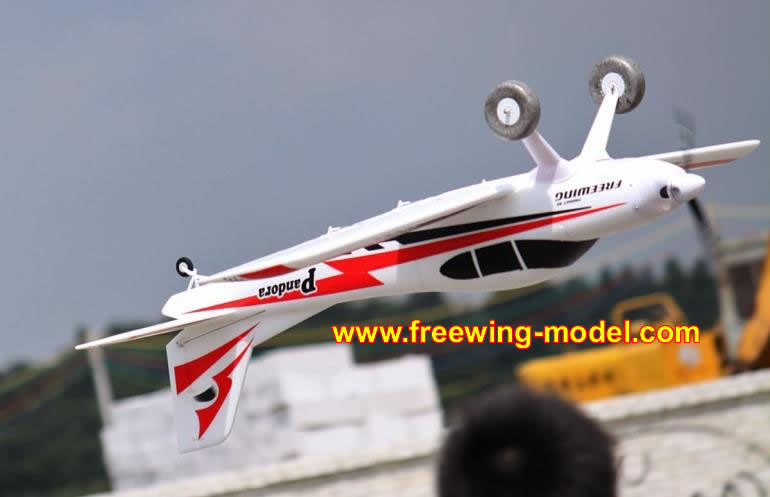 Freewing Pandora 4in1 Red 1400mm (55 inch) Wingspan Trainer PNP Rc Airplane
